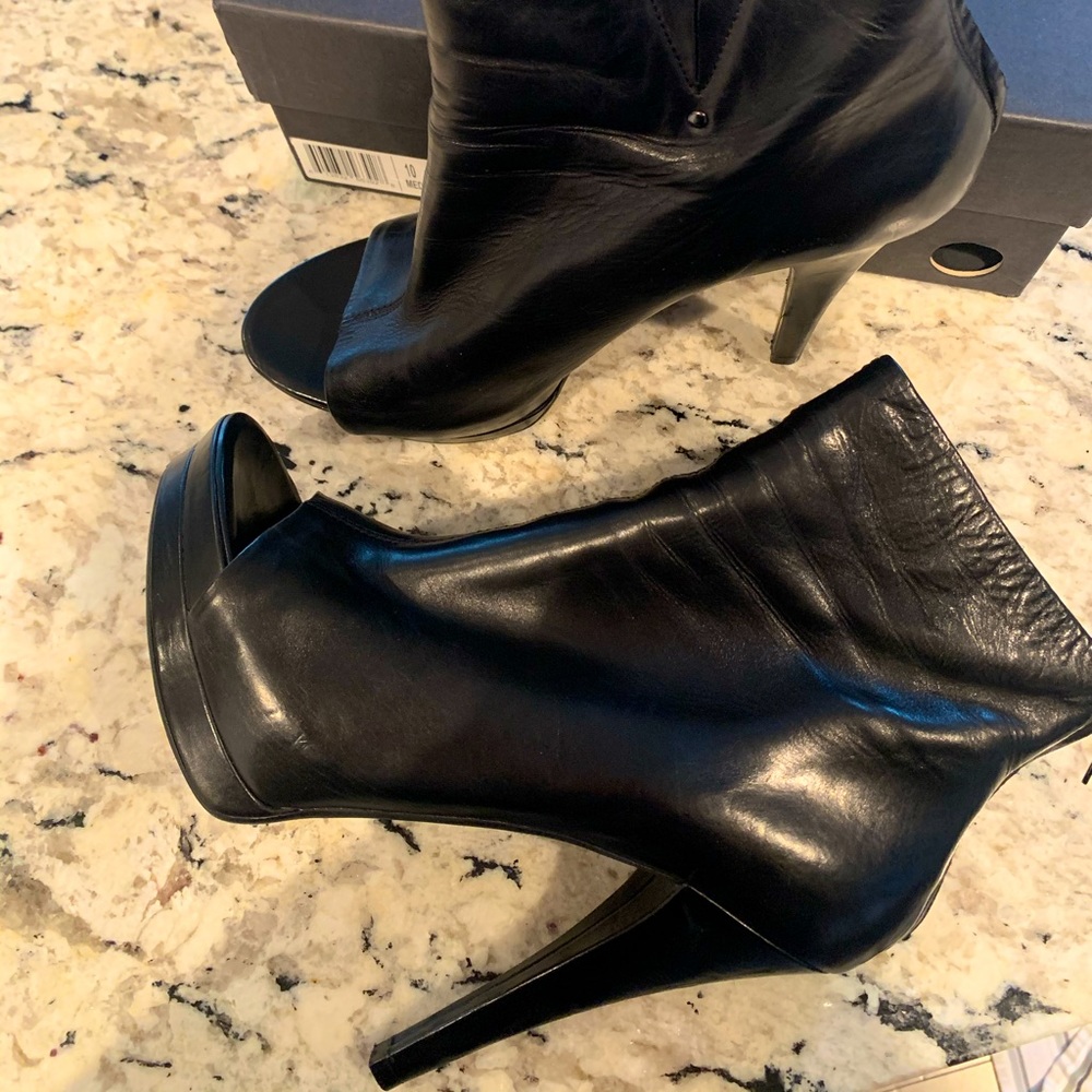 Kenneth Cole Star Struck Peep-toe Ankle Bootie